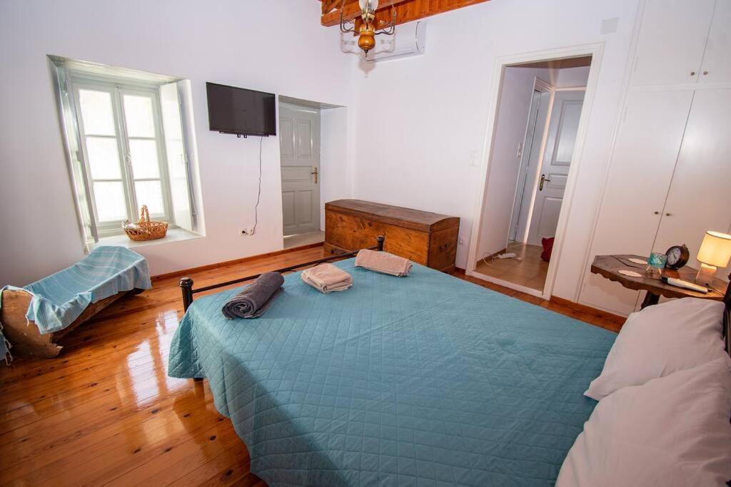 Апартаменты Iolis Loft Hydra Экстерьер фото